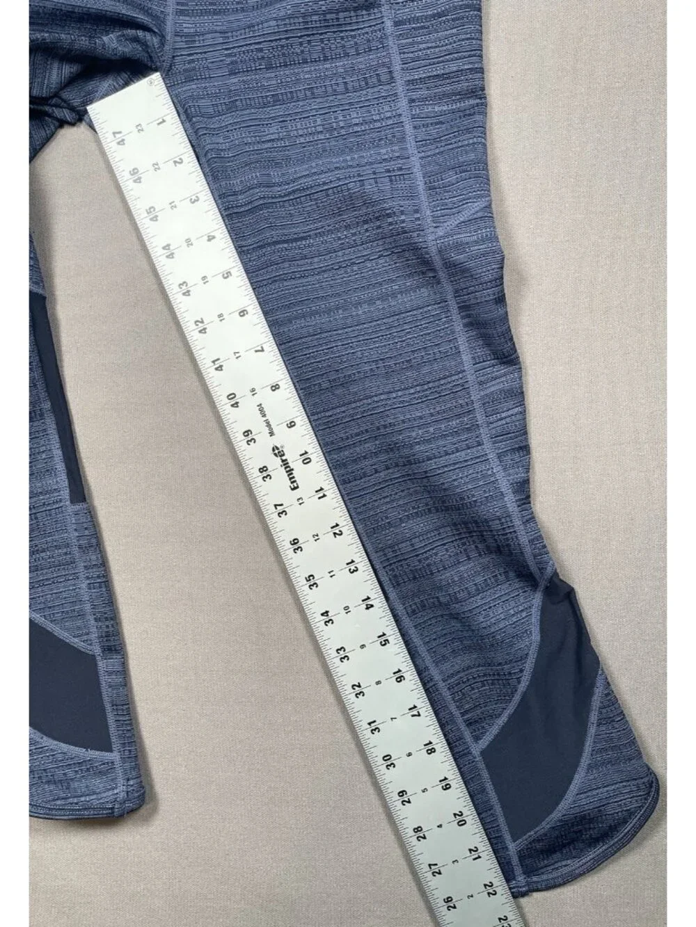 Athleta High Rise Jacquard Mesh Chat To Town Blue Capri Legging - Size Small